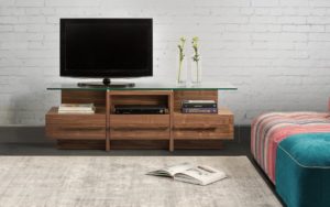 Verbois Expressions Case Goods